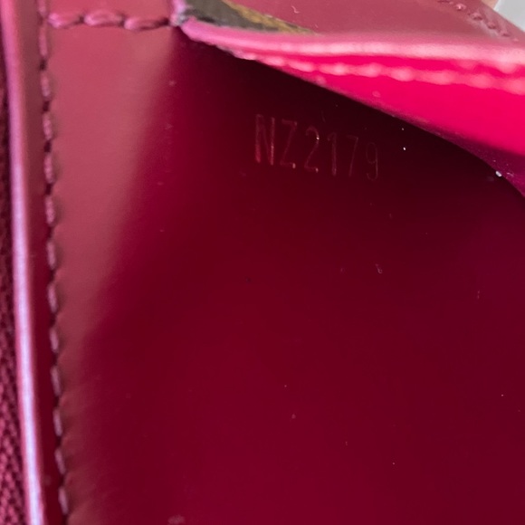 Authentic Louis Vuitton Fuschia monogram canvas zippered card holder wallet - Picture 4 of 7
